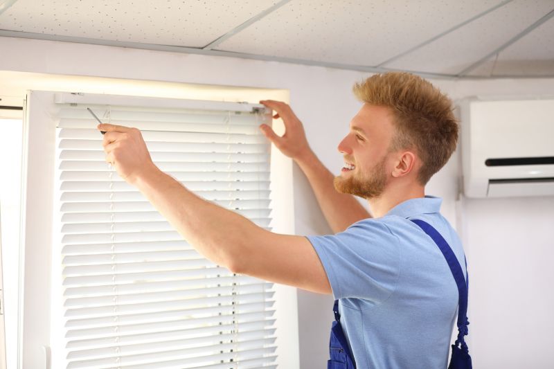 Blinds Hanging Service in Alpharetta, GA